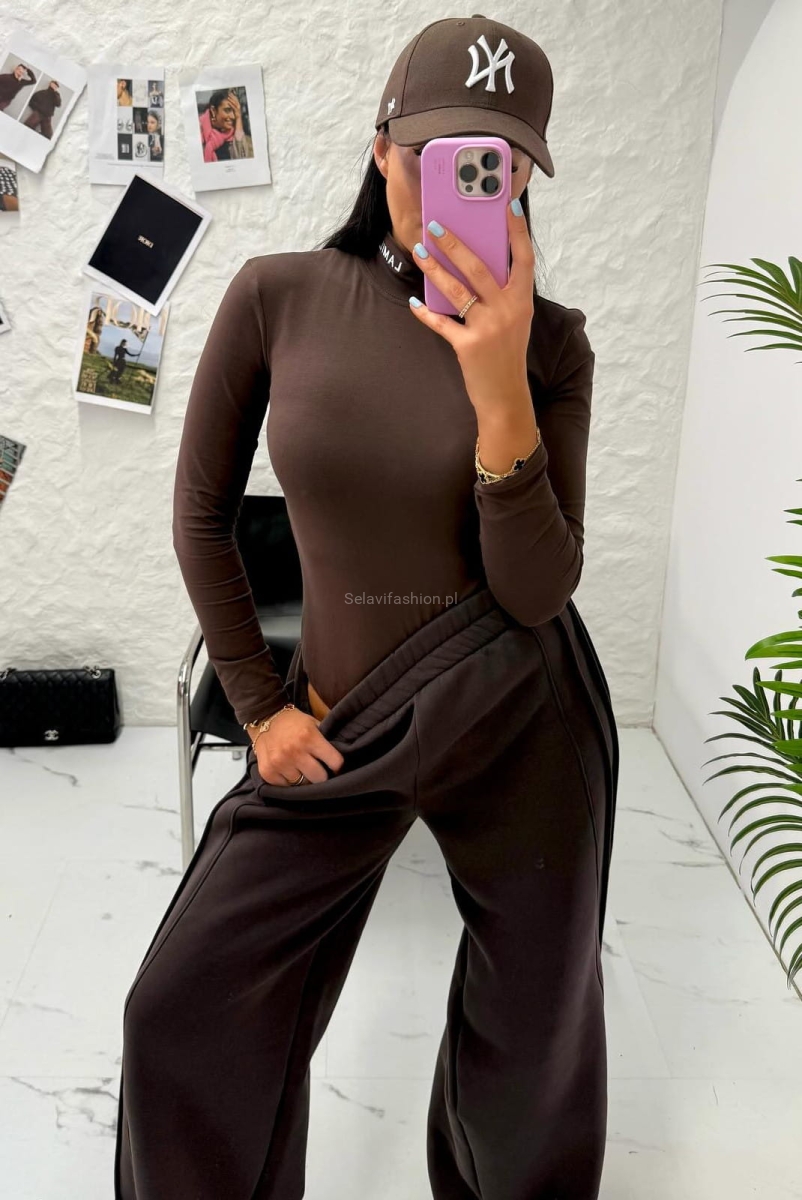 Body golf z haftem La Milla brązowe