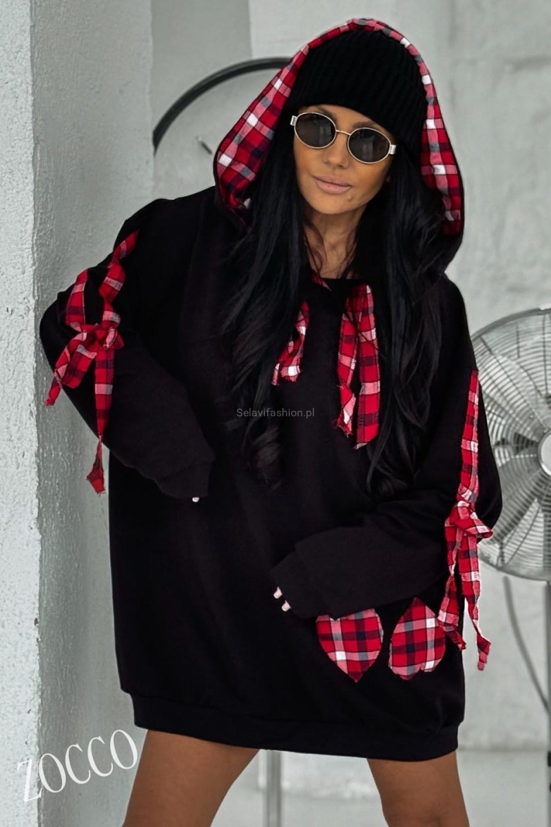 Ciepła długa bluza z dużym kapturem Serca Zocco czarna