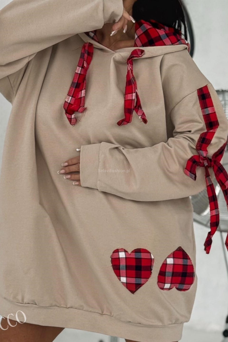 Ciepła długa bluza z dużym kapturem Serca Zocco beżowa