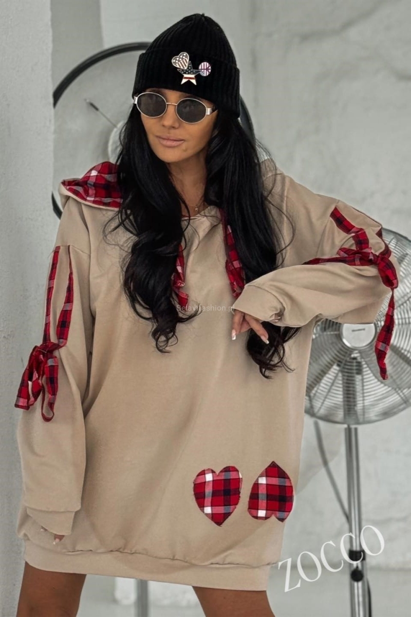 Ciepła długa bluza z dużym kapturem Serca Zocco beżowa