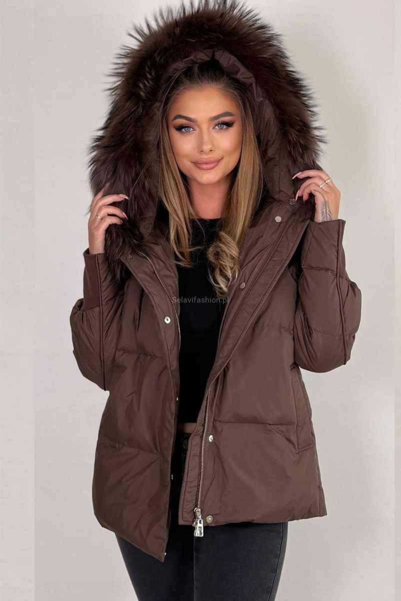 Kurtka puchowa z kapturem i naturalnym futrem brązowa