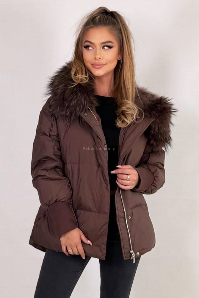Kurtka puchowa z kapturem i naturalnym futrem brązowa