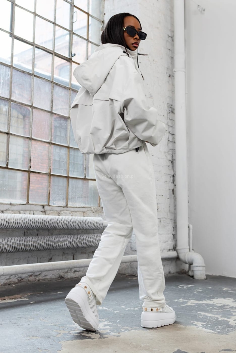 Kurtka bomberka LaDonna ecru