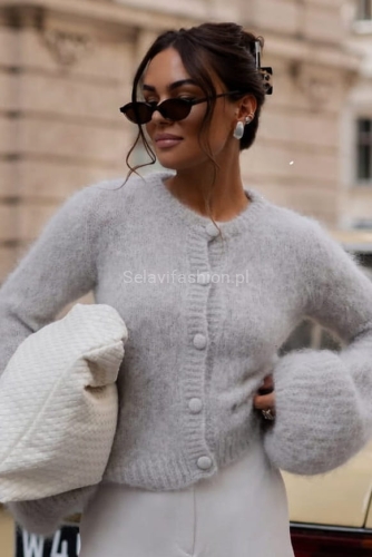 Sweter moherowy z szerokimi mankietami zapinany na guziki Yarn szary