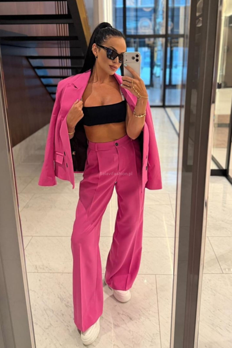 Szerokie spodnie z prostą nogawką w kant LaMilla fuksja