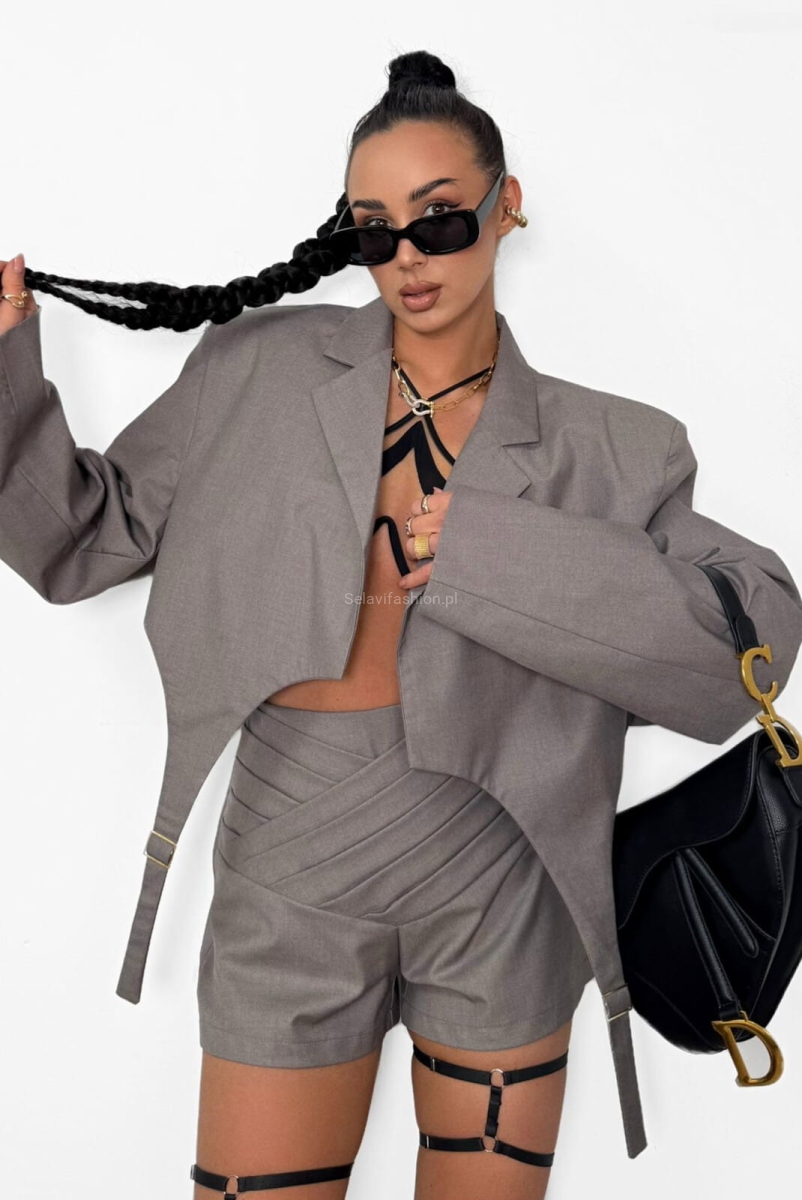 Spodenki z zakładkami w pasie La Milla mokka