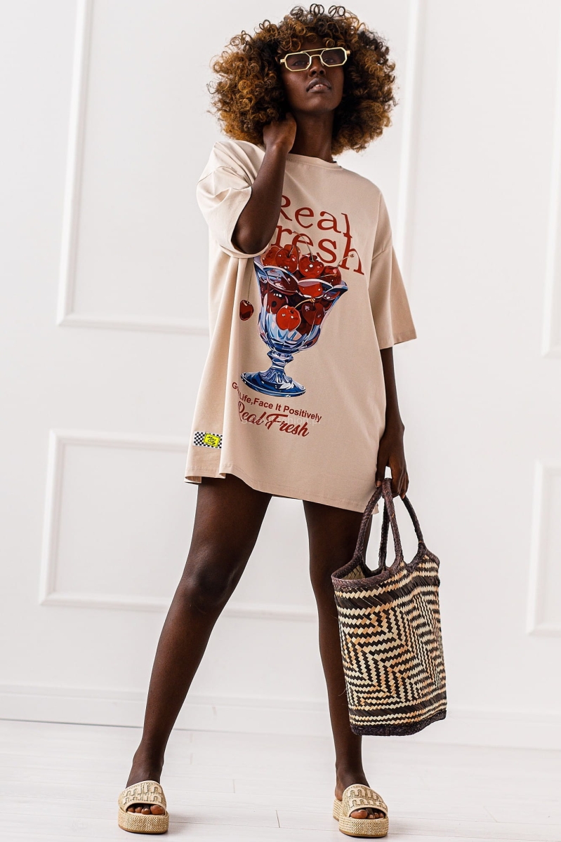 Długi t-shirt bluzka Wiśnie Miss City beżowa