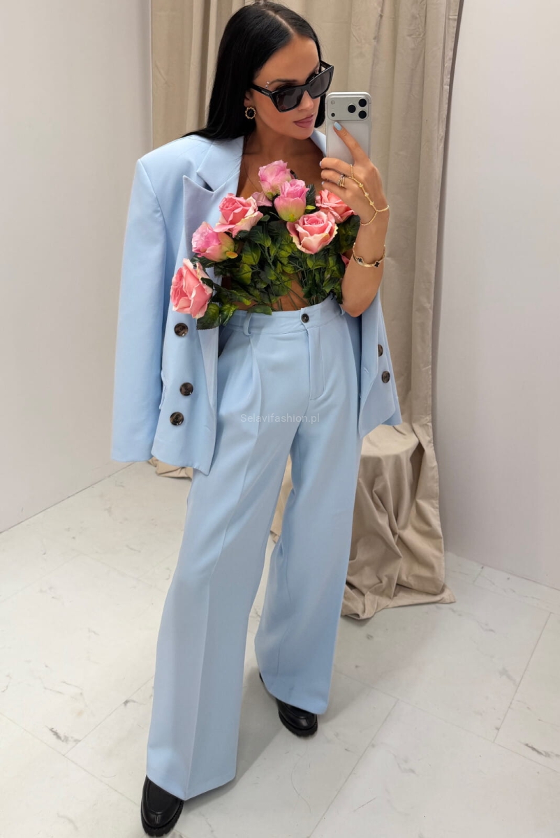 Szerokie spodnie z prostą nogawką w kant LaMilla niebieski 