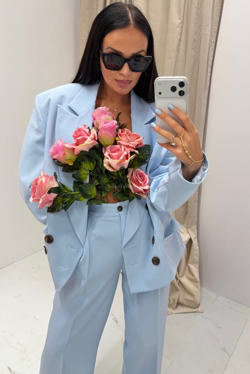 Szerokie spodnie z prostą nogawką w kant LaMilla niebieski