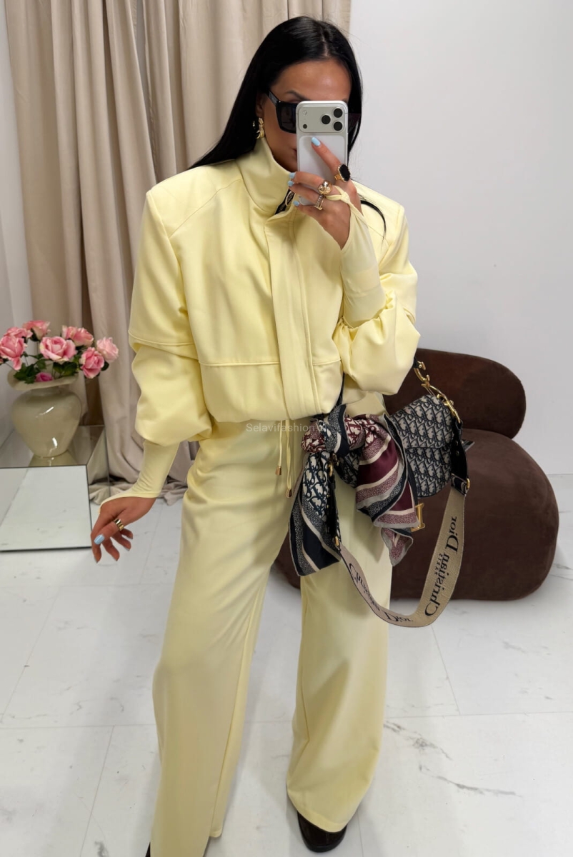 Komplet krótka bomberka i spodnie La Milla żółty