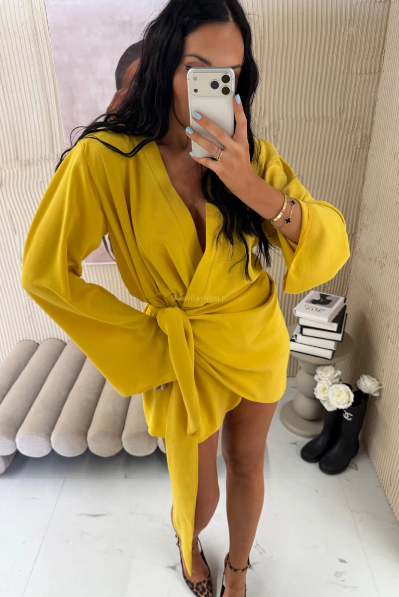 Sukienka wiązana kopertowo La Milla miodowa żółta