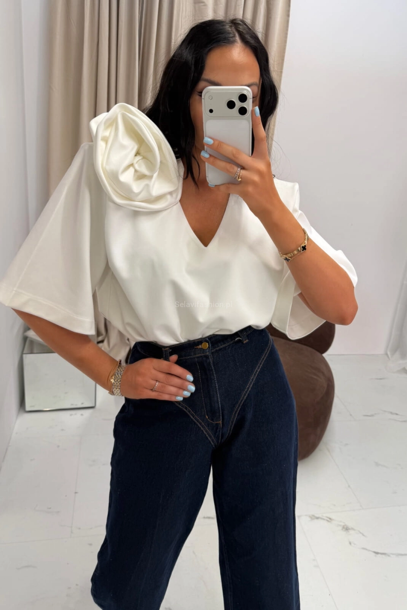 T-shirt bluzka oversizowa z różą La Milla biała