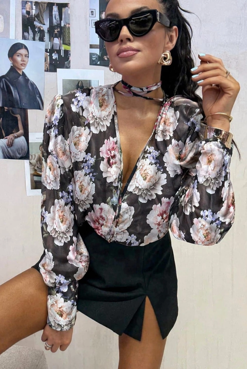 Bluzka koszulowa z różą La Milla brązowa 