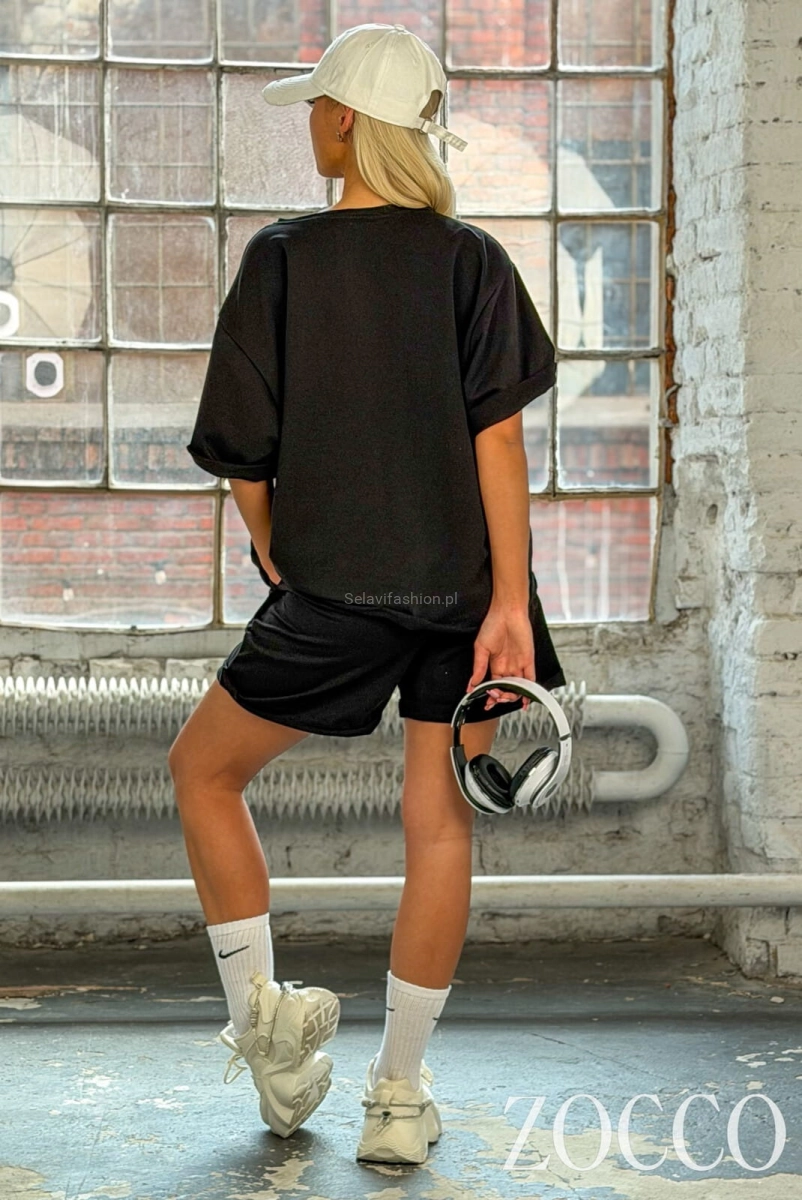 Luźny komplet bluzka i spodenki z aplikacjami Zocco czarny