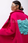 Klasyczna marynarka EDITORIAL ENGLISH Miss City Official fuksja z niebieskimi karteczkami