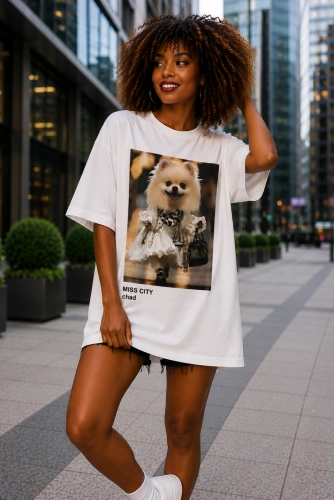 Długi t-shirt bluzka Szpic Pomeranian Miss City biała