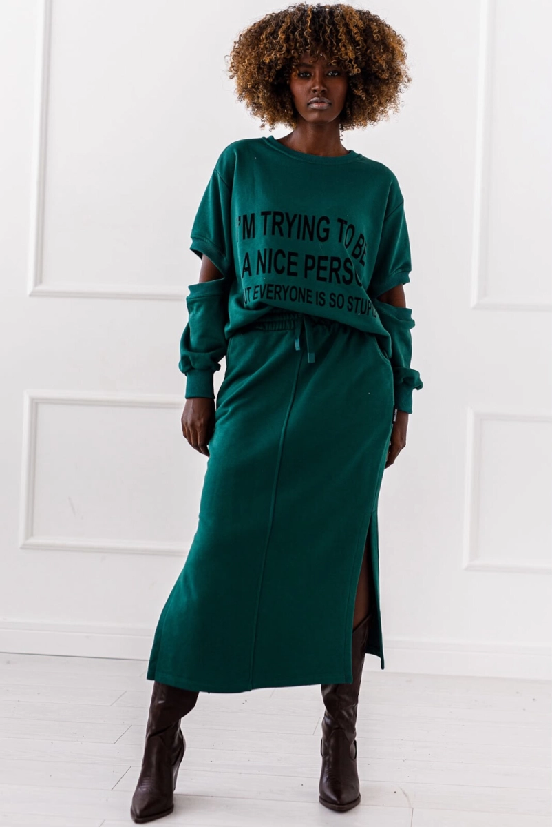 komplet damski, komplet bluza i spódnica, komplet ze spódnicą maxi, zielony komplet damski, komplet oversize, bluza z nadrukiem damska, długa spódnica dresowa, komplet casual damski, komplet streetwear, modne komplety damskie, SelaviFashion.pl