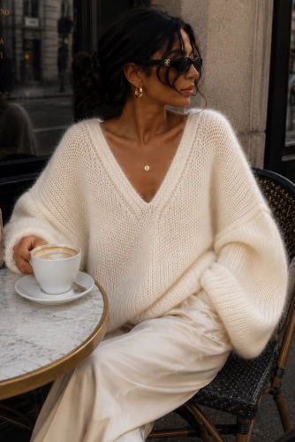 Sweter z alpaka z dekoltem Yarn ecru