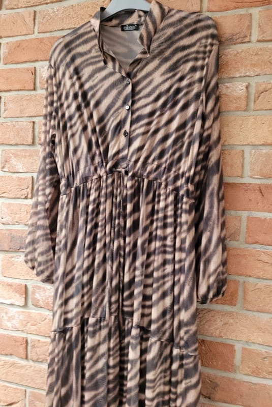Sukienka Jolanda z siateczki Zebra Minouu beżowa w Selavifashion.pl
