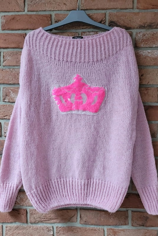 Sweter z cekinową koroną Crown Minouu różowy w Selavifashion.pl
