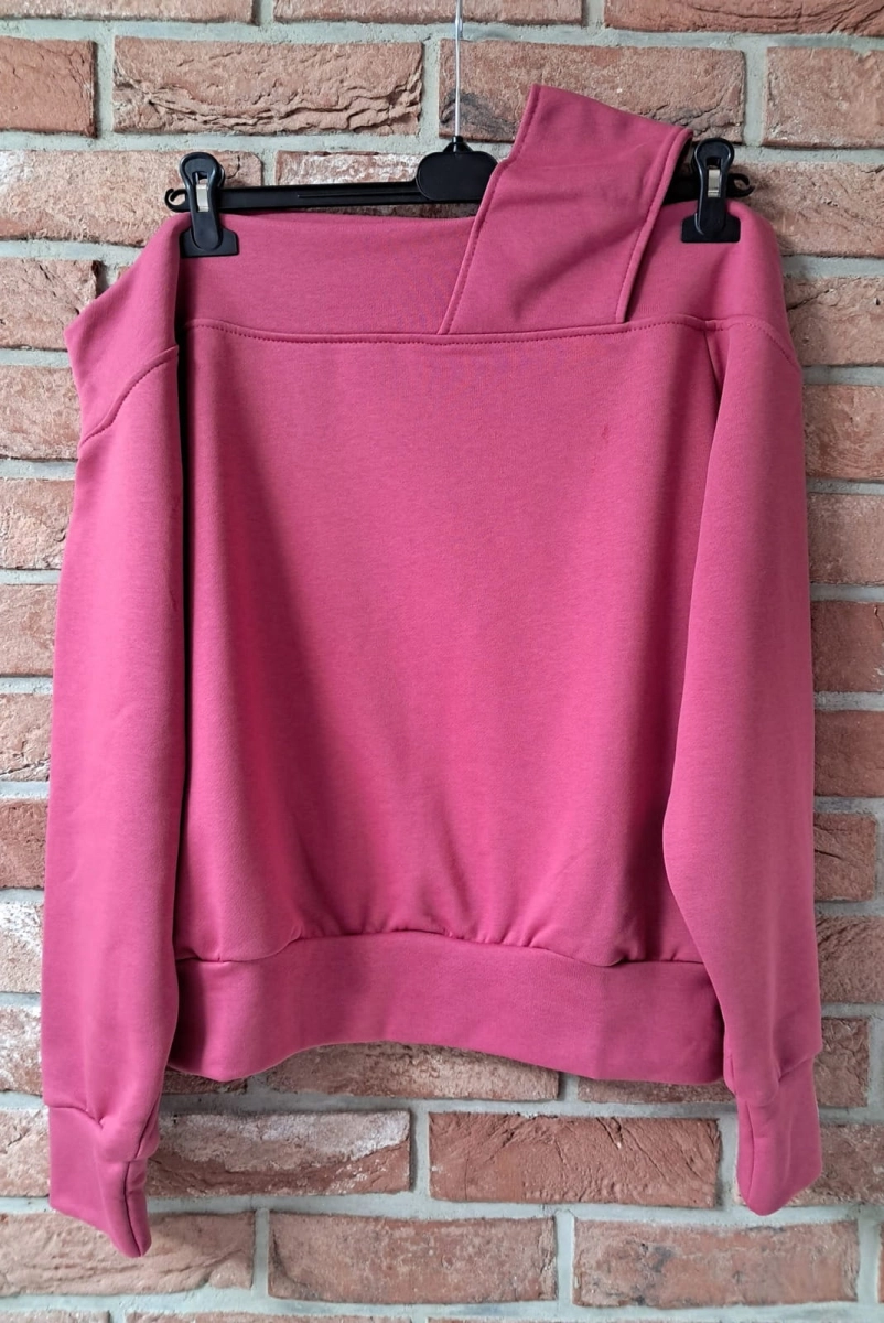 Oversizowa bluza na jedno ramię LaMilla malinowy w Selavifashion.pl