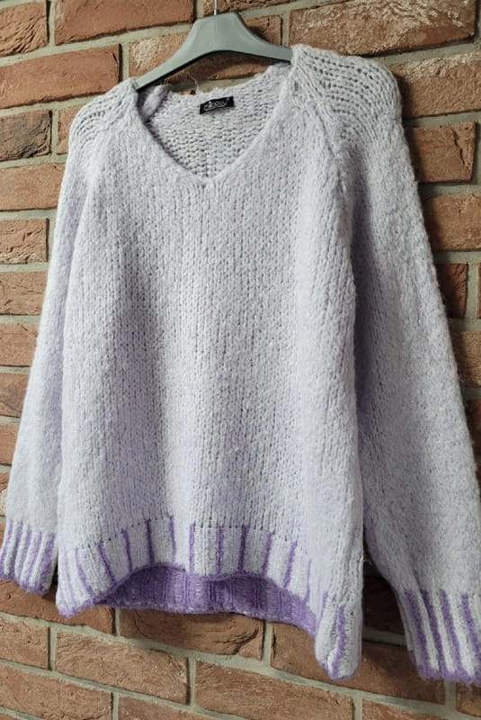 Sweter wpleciona nić Irmina Minouu liliowy w Selavifashion.pl