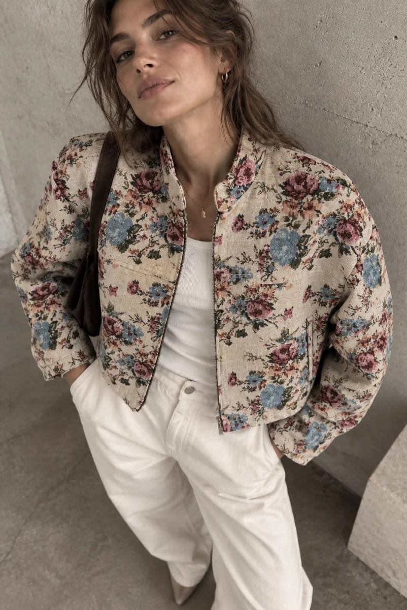 Kurtka Bloom w kwiaty Simplicity beż błękit róż