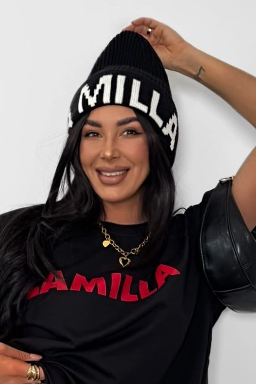 Czapka w prążek z logo La Milla czarna