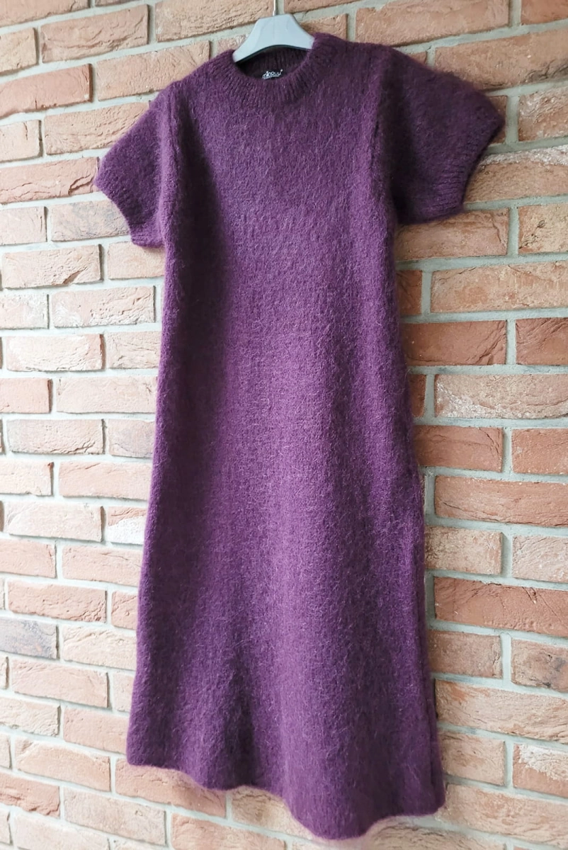 Moherowa dzianinowa sukienka Minouu w Selavifashion.pl