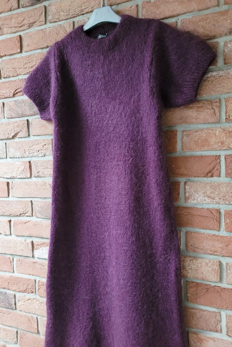 Moherowa dzianinowa sukienka Minouu w Selavifashion.pl